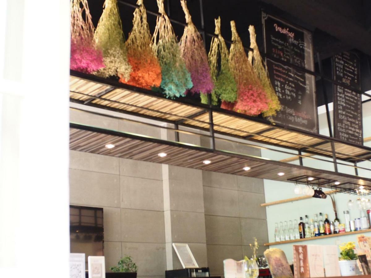 Right Here Hotel Dunhuang Exterior foto