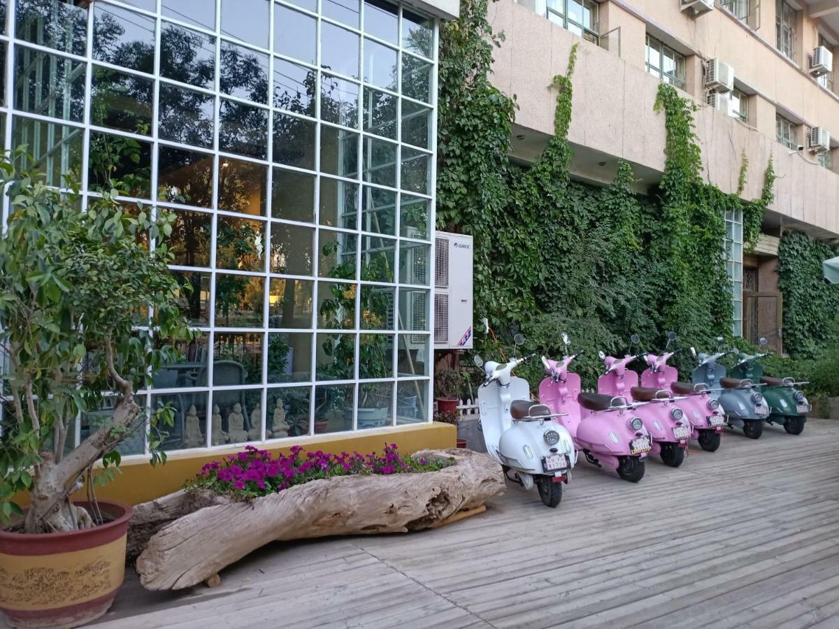 Right Here Hotel Dunhuang Exterior foto